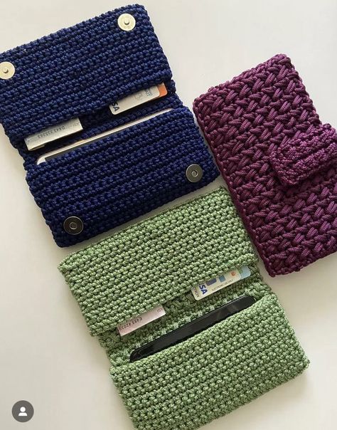 Crochet Wallet, Crochet Stocking, Crochet Mobile, Crochet Purse Pattern Free, Crochet Shoulder Bags, Crochet Pouch, Crochet Design Pattern, Haken Baby, Crochet Clutch