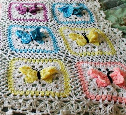 [Afghan] Granny Square with Butterflies Motif [Free Crochet Pattern] Butterflies Crochet, Crochet Granny Square Pattern, Sunburst Granny Square, Crochet Butterfly Pattern, Granny Square Pattern, Granny Square Crochet Patterns Free, Crochet Butterfly, Crochet Granny Square, Crochet Square Patterns