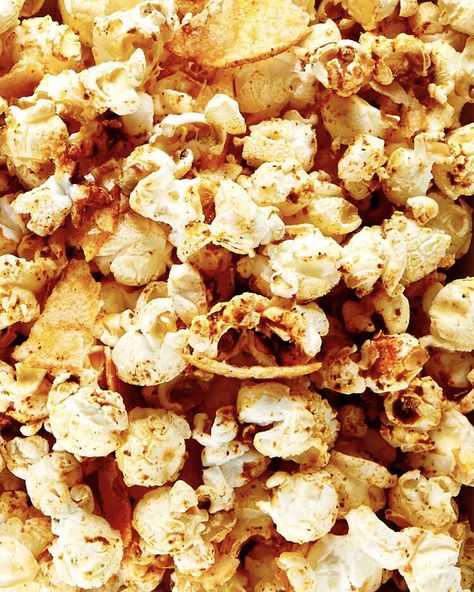 Gourmet Popcorn Recipes Savory, Savory Popcorn Recipes, Spicy Popcorn Recipes, Popcorn Recipes Savory, Bbq Popcorn, Gourmet Popcorn Recipes, Cake Popcorn, Birthday Cake Popcorn, Chocolate Cake Batter