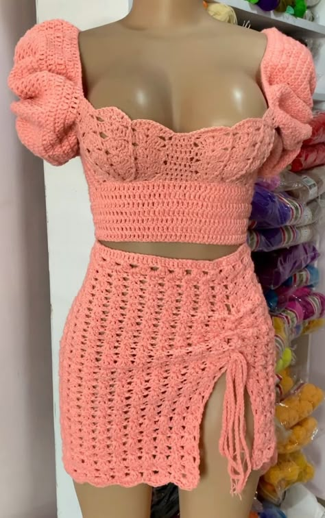 Crocheted Outfits, Crochet Outfit Ideas, Festival Crochet, Boho Crochet Patterns, Skirts Ideas, Crochet Outfit, Beach Party Dress, Popular Crochet, Crochet T Shirts