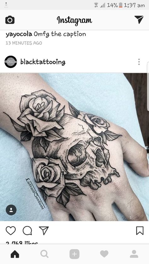 Fun Tattoo Ideas, Rockstar Tattoo, Tatoo 3d, Skull Tattoo Flowers, Fun Tattoo, Skull Love, Tattoo Finger, Skull Hand Tattoo, Love Ideas