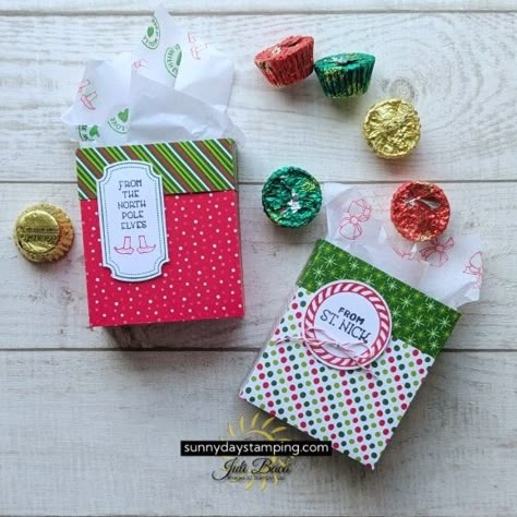 Easy Mini Holiday Gift Bags How To Make Small Gift Bags Out Of Paper, Mini Christmas Gift Bags, Stampin Up Favors Treat Holder, Stampin Up Gifts To Make, Mini Gift Bags Diy, Diy Small Gift Bags, Stampin Up Gift Bags, Valentine’s Day Gifts For Students, Stampin Up Treat Boxes Project Ideas