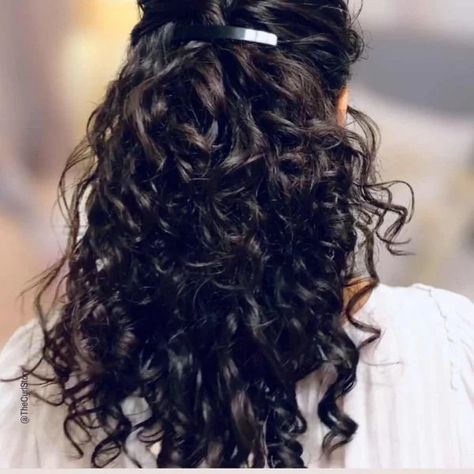 Curly Hairstyles Barrettes, Curly Hair Barrette Styles, Half Up Hairstyles For Curly Hair, Half Up Curly Hairstyles, Barrette Hairstyles, Part Curly Hair, Half Up Curly Hair, Naturally Curly Hair Updo, Easy Curly Hairstyles