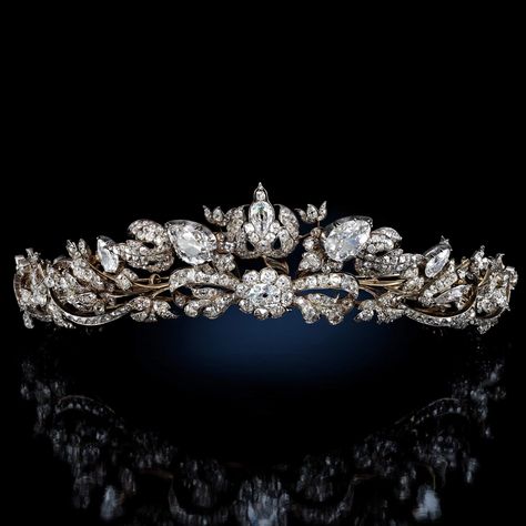 Real Diamond Tiara, Garrard Tiara, Garrard Jewelry, Fantasy Tiara, Diamond Diadem, Diamond Tiara Wedding, Tiara Royal, Tiara Diamond, Tiaras Jewellery