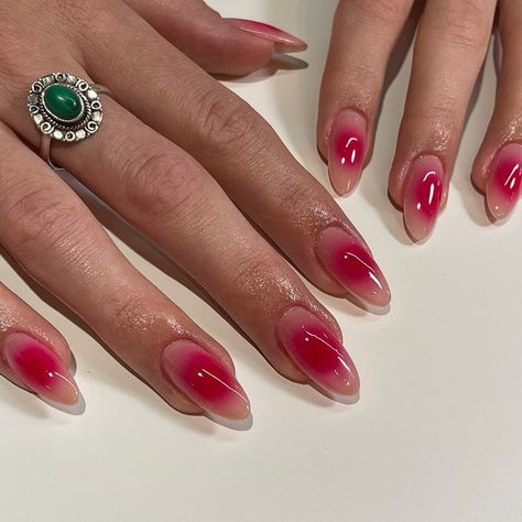 MIRRORS on Instagram: “Been loving these aura nails lately . . . . . #auranails #nycnailtech #lanailtech #naildesign #nailartist #slcnailtech #airbrushnails…” Pretty Almond Nail Designs, Heat Signature Nails, Ombre Aura Nails, Fun Nails 2023, Ora Nails, Airbrushed Nails, Minimalistic Nails, Aura Nails, Nails Love