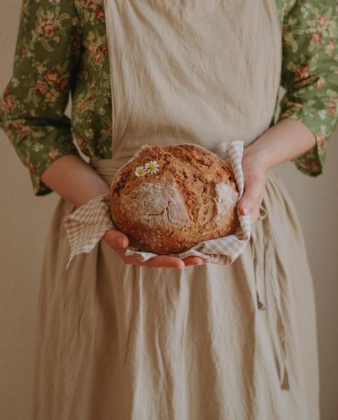 Baking Apron Aesthetic, Cottagecore Baking Aesthetic, Cottagecore Baking, Baker Aesthetic, Maize, Slow Living, Simple Pleasures, Wonderful Things, Homemade Bread