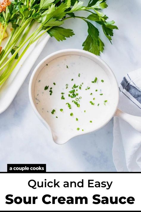 This sour cream sauce with chives is fast and easy: stir it up in just 5 minutes! Use it as a dip for potatoes or to drizzle over fish. #sourcream #sourcreamsauce #sourcreamrecipe #easysauce #fastsauce Dip For Potatoes, Easy Sour Cream Sauce, Fish Sauce Recipes, Recipes Sour Cream, Sour Cream Dipping Sauce, Vegetarian Recipes Gluten Free, Sauce For Vegetables, Sour Cream Uses, Sour Cream Pancakes