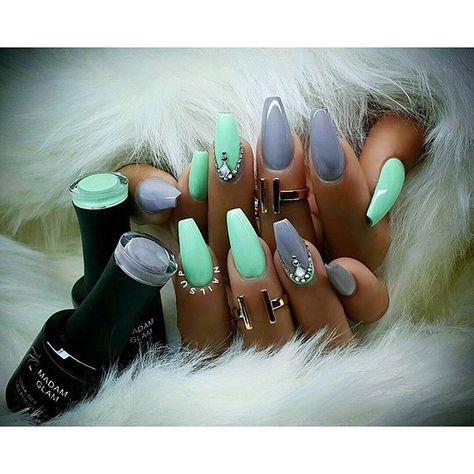 Color: "Call of the Wild" & "Dusty Pastel Green" Cc: @madam_glam @oceannailsupply Nails Purple Design, Mint Nails, Purple Nail Art, Nails Purple, Nail Time, Call Of The Wild, Super Nails, Purple Design, Dark Nails