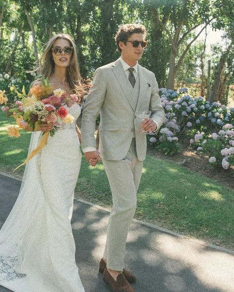 1,629 Likes, 94 Comments - Catharina Zeitner (@catharinazeitner) on Instagram: "wedding day part two" Beach Wedding Suits, Summer Wedding Suits, Summer Wedding Attire, South Africa Wedding, Wedding Outfits For Groom, Couple Outfit Ideas, Groom Wedding Attire, Groomsmen Outfits, Beige Wedding