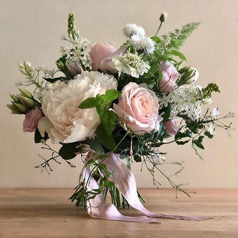 June Wedding Flowers, Flowers In Season, Small Bridesmaid Bouquets, Elegant Bridal Bouquets, Greenery Wedding Bouquet, Wedding Flowers Peonies, English Summer, Elegant Bouquet, Beautiful Wedding Flowers