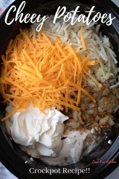 Easy Crockpot Potatoes, Potato Hashbrown, Cheese Hashbrowns, Cheesy Potatoes With Hashbrowns, Crockpot Potatoes, Cheesy Potatoes Recipe, Slow Cooker Potatoes, Cheesy Hashbrowns, Crock Pot Potatoes