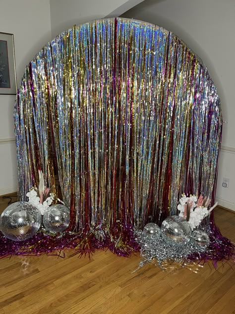 Cowgirl Photo Backdrop, 70s Party Backdrop, Layered Tinsel Backdrop, 70s Photo Backdrop, Disco Stage, Homecoming Photo Backdrops, Disco Ball Photo Backdrop, 70s Backdrop, Tinsel Backdrop