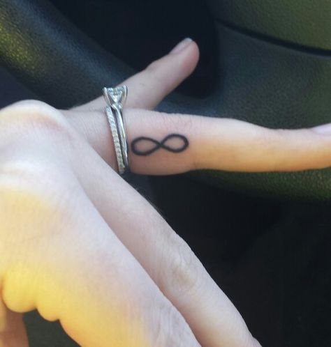 Infinity tattoo on my ring finger.  <3 #infinitysymbol Infinity Tattoo On Ring Finger, Infinity Tattoo On Finger, In Between Finger Tattoo, Small Infinity Tattoos, Inner Finger Tattoo, Tattoo Cake, Tattoo Rings, Middle Finger Tattoos, Rings Infinity