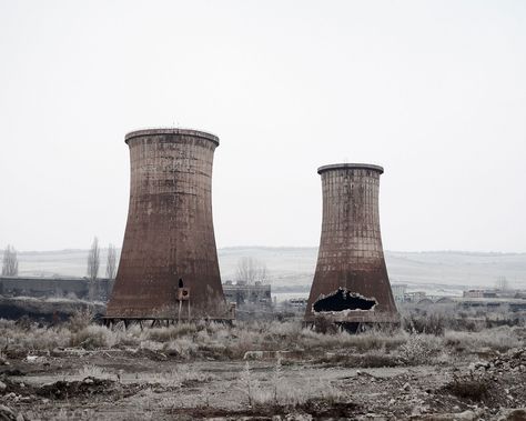 Gone Series, Lone Wanderer, Apocalypse Aesthetic, Alfred Stieglitz, Fallout New Vegas, A Series Of Unfortunate Events, Post Apocalypse, Chernobyl, Naha