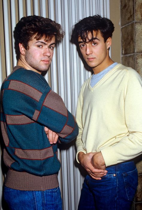 George Michael 80s, Andrew Ridgeley, 20th Century Music, George Michael Wham, Michael Love, George Michael, Music Legends, Look Alike, Singer Songwriter