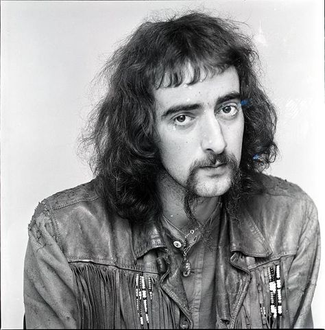 John McVie John Mcvie 70s, John Mcvie, Mick Fleetwood, John Mayall, Buckingham Nicks, Lindsey Buckingham, Stevie Nicks Fleetwood Mac, British American, Brit Awards