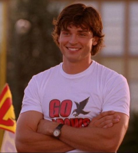 Smallville Clark Kent, Tom Welling Smallville, Superman And Lois, Tom Welling, Clark Kent, Smallville, Hottest Guy Ever, Intj, Dream Guy