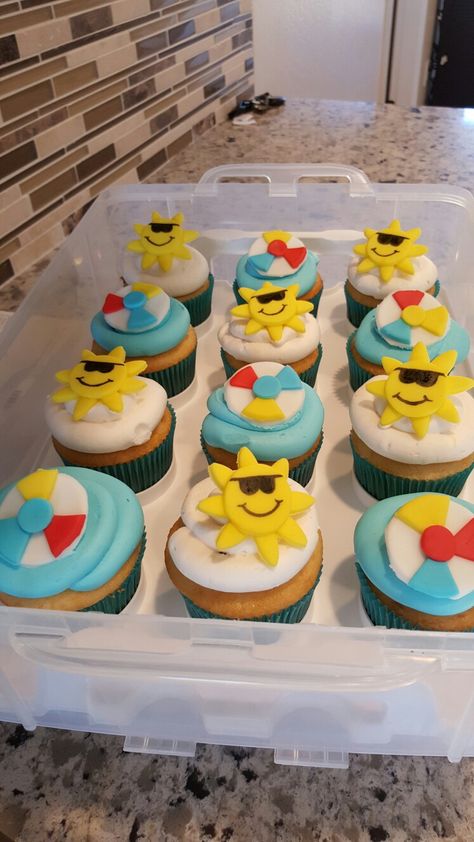 Pool Party Birthday Ideas For Kids, Water Themed First Birthday, Pool Party Dessert Table, Summer Splash Party, Pool Party Treat Table, Pool Party 1st Birthday Boy, Splash Bash Birthday Party, Pool Party For Boys, Water Park Birthday Party Ideas