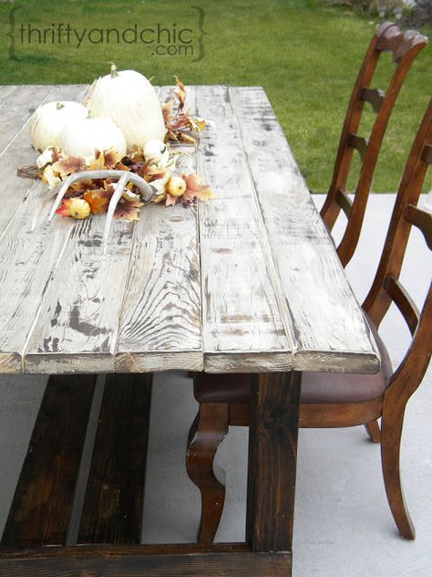 Make New wood look Old & Weathered {tutorial} ... Would look great under the bar. Wouldn't have to worry about it getting beaten up.It would just would add more character. Outdoor Farmhouse Table, Wood Kitchen Table, Easy Diy Hacks, Diy Farmhouse Table, Distressed Furniture, Weathered Wood, Redo Furniture, Wood Kitchen, Farmhouse Table