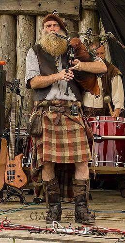 Scottish Costume, Modern Kilts, Scottish Man, Great Scot, Scotland Forever, Scottish Kilts, Men In Kilts, Bagpipes, Scottish Heritage