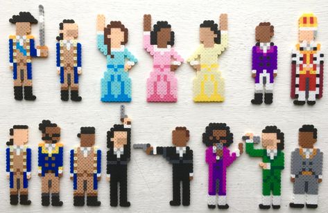 8 Bit Sprites, Perler Bead Magnets, Perler Beads Ideas, Minecraft Banner Designs, Melty Bead Patterns, Hamilton Funny, Pearl Beads Pattern, Random Crafts, Easy Perler Beads Ideas