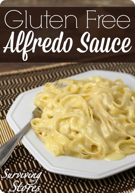 This simple gluten free alfredo sauce is fast and tastes so much better than store bought! Gluten Free Alfredo, Gluten Free Alfredo Sauce, Alfredo Sauce Recipe Easy, Recipe Sauce, Gluten Free Sauces, Oreo Milkshake, Pain Sans Gluten, Going Gluten Free, Alfredo Sauce Recipe