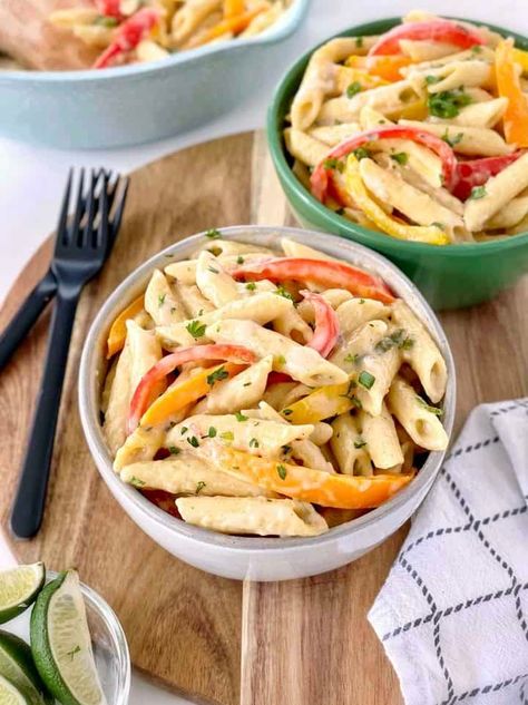 Rasta Pasta - This plant based pasta recipe is delicious with just the right kick to it. Omit spicy spices to make it family friendly too! Plant Based Pasta, Cold Pasta Recipes, Rasta Pasta Recipe, Rasta Pasta, Lemon Chicken Pasta, Meat Free Recipes, Cold Pasta, Weeknight Dinner Recipes Easy, Easy Family Dinners