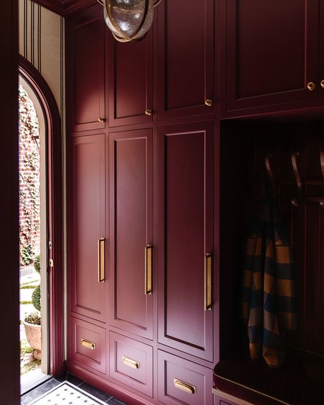 Before & After: A Laundry Room Into A Mudroom - Chris Loves Julia Modern Colonial Kitchen, Pax Closet, Ikea Pax Closet, Mudroom Cabinets, Colonial Kitchen, Modern Colonial, Mudroom Design, Chris Loves Julia, Arched Doors