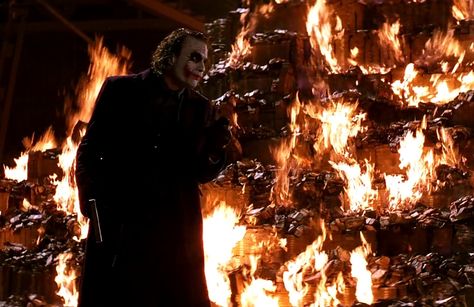 It's just money. Joker Burning Money Wallpaper, Batman Walking In Fire, Joker Movie Stills, Joker Movie Scene, Joker 2019 Cinematography, Joker Dark Knight, Pretty Movie, Joker Heath, Joker Images