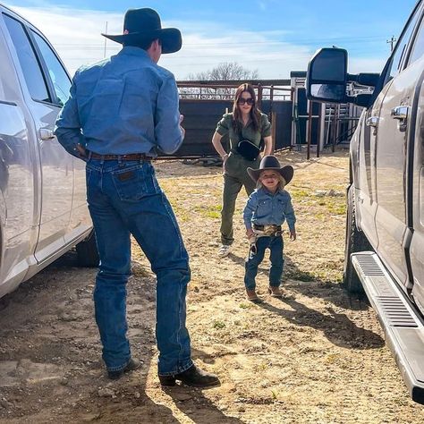 Bull Rider Boyfriend, Jb Mooney, Tobias And Guy Comic, Man Goals, Jb Mauney, Pbr Bull Riding, Bucking Bulls, Elsie Silver, Country Family