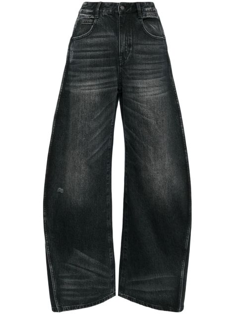 Find JNBY Side-stripe Wide-leg Jeans on Editorialist. black cotton denim whiskering effect at the thighs belt loops logo patch to the rear wide leg classic five pockets Mens Y2k Pants, Vintage Washed Black Jeans, Black Oversized Jeans, Black Jeans Y2k, Where To Buy Jeans, Baggie Jeans, Emo Pants, Black Washed Jeans, Jeans Png