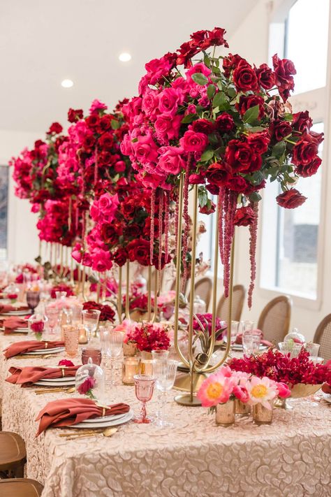 Consider Using Pink In Your Wedding | ElegantWedding.ca Hot Pink And Burgundy Wedding, Red Pink Wedding Theme, Flower Arrangements For Table Wedding, Dark Pink Wedding Theme, Colorful Wedding Tablescape, Quince Table, Dark Pink Wedding, Gorgeous Tablescapes, Pink Wedding Sign