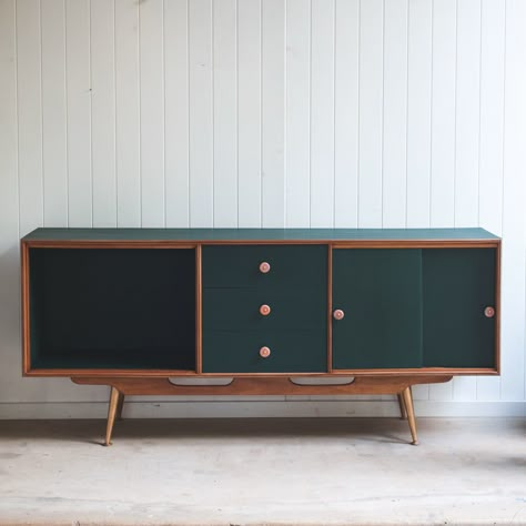 Art Deco Mid Century Modern Furniture, Art Deco Sideboard Upcycle, Dark Green Sideboard, Dark Green Furniture, Annie Sloan Amsterdam Green, Sideboard Restoration, Retro Furniture Makeover, Attic Furniture, Green Sideboard