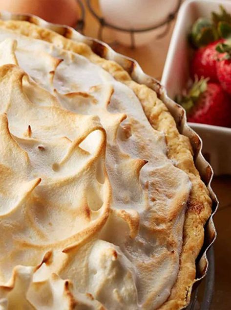 Strawberry Rhubarb Meringue, Rhubarb Custard Pie With Meringue, Strawberry Rhubarb Custard Pie Recipe, Strawberry Rhubarb Custard Pie, Pie Competition, Strawberry Meringue Pie, Soft Meringue, Rhubarb Meringue Pie, Rhubarb Custard Pies