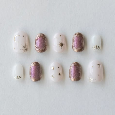 Shown in Oval - Extra Short. Handmade in New York City. Each set is handmade, so there may be some slight deviation in design from the sample shown here. Diwali Nails, Manicure At Home, Us Nails, In Design, Sweet Dreams, Save Time, Nails Inspiration, Pretty Nails, Cute Nails