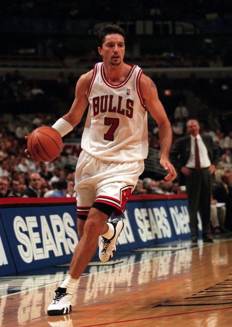 Toni Kukoc Toni Kukoc, Best Nba Players, Small Forward, Basketball Players Nba, Kareem Abdul Jabbar, Basketball Skills, Basketball Star, Nba Logo, Nba Pictures