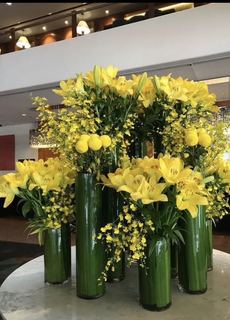 Hotel Flower Arrangements, Hotel Flowers, Tropical Flower Arrangements, Easter Flower Arrangements, Large Flower Arrangements, Corporate Flowers, Tafel Decor, Hotel Party, Church Flower Arrangements