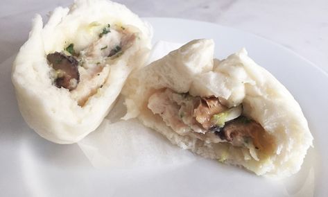 Banh Bao Recipe, Chinese Style Chicken, Steam Buns Recipe, Steam Buns, Steamed Pork Buns, Chicken Buns, Chicken Dumpling, Dim Sum Recipes, Life Recently