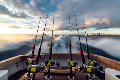 Reel In Big Proceeds with a Fishing Tournament Fundraiser Rough Seas, Salt Water Fishing, Fishing For Beginners, Fishing Photography, Offshore Fishing, Fishing Pictures, Fishing Charters, Deep Sea Fishing, Catching Fish