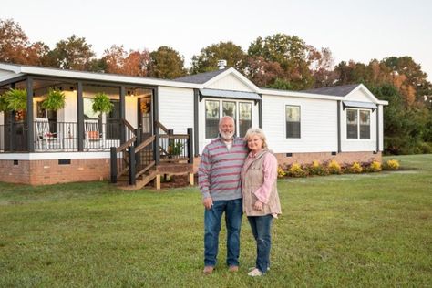 Lulamae Farmhouse, Farmhouse 4 Bedroom, Farmhouse Decor Trends, Mobile Home Exteriors, Fixer Upper Farmhouse, Mobile Home Renovations, Manufactured Home Remodel, Farmhouse Trends, Clayton Homes