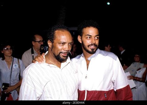 Quincy Jones and James Ingram Credit: Ralph Dominguez/MediaPunch Stock Photo James Ingram, Quincy Jones, Linda Ronstadt, Sports Books, Williams James, San Michele, Beverly Hilton, Los Angeles Usa, Ray Charles