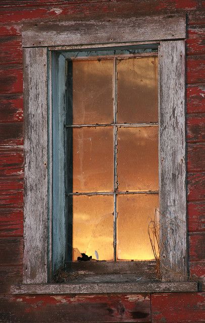 Nature's touch as the sun sets on another day....   Beautiful as well as inspirational! Country Barns, Beautiful Windows, Old Windows, Sun Sets, Window View, Red Barns, Old Doors, Old Barns, Through The Window