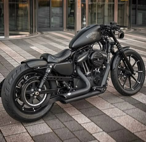 Iron 883 Bobber, 883 Bobber, Harley Scrambler, Breakout Harley Davidson, Harley Davidson Sportster 883, Harley Fatboy, Sportster Bobber, Custom Motorcycles Harley, Bobber Style