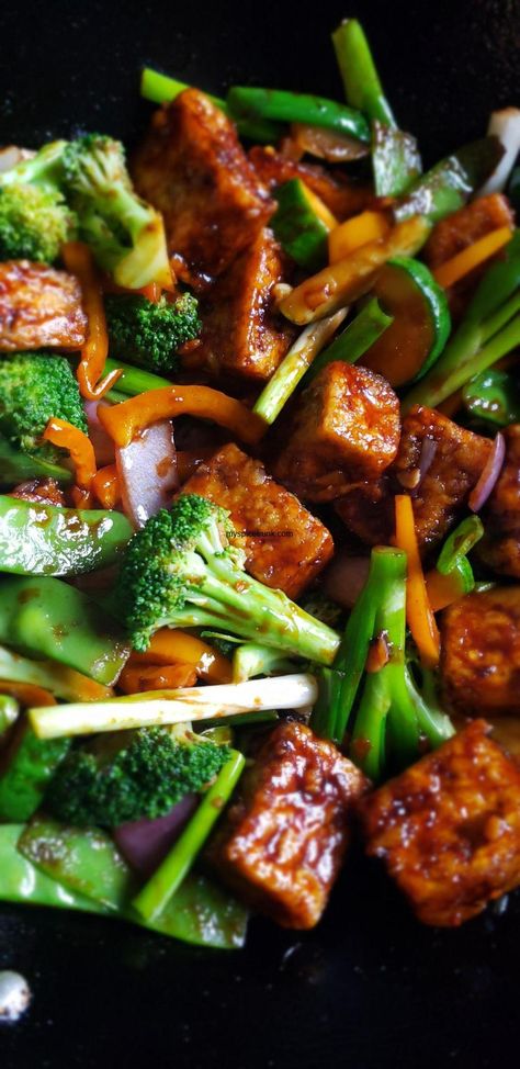 Tofu Stir Fry Planta Queen Recipes, Simple Tofu Recipes, Firm Tofu Recipes, Gut Protocol, Healthyish Recipes, Sauteed Tofu, Stir Fry Recipes Healthy, Food Savoury, Tofu Recipes Healthy