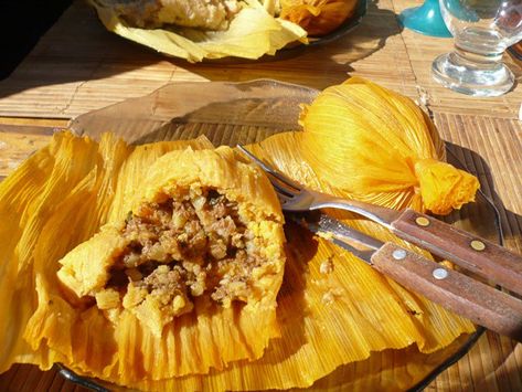 Top Rated Mexican Food Places in Indiana How To Cook Tamales, Argentinian Cuisine, Colombian Dishes, Beef Chorizo, Tamales Recipe, Argentina Food, Chicken Tamales, Argentinian Food, Ham Breakfast