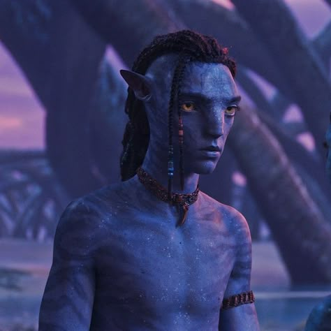 Britain Dalton, Avatar Poster, Male Cartoon Characters, Blue Avatar, Avatar The Way Of Water, Avatar James Cameron, Water Icon, Avatar Images, Avatar Picture