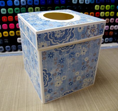 Dar's Crafty Creations: Tissue Box Cover Tutorial (MY way) Package Redesign, Tissue Craft, Box Covers Diy, Diy Tissue Box Cover, Tissue Box Crafts, Kleenex Box Cover, Box Templates, Kleenex Box, Craft Shows