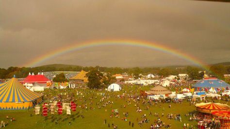 Electric Picnic - the best music festival Electric Picnic, Leaving Cert, Images Of Ireland, Picnic Aesthetic, Holiday Inspo, Twenty Twenty, Camping Bbq, Romantic Picnics, Festival Camping