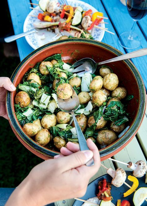 Dill-and-new-potato salad is an iconic summer food in Sweden. In this version,  sautéed kohlrabi, fresh dill, and boiled potatoes are warmed in melted butter to make a simple side dish that’s perfect for picnics and backyard barbecues. Nordic Diet, Kohlrabi Recipes, Nordic Recipe, Dill Recipes, Potato Dumplings, Norwegian Food, Scandinavian Food, Potato, Swedish Recipes