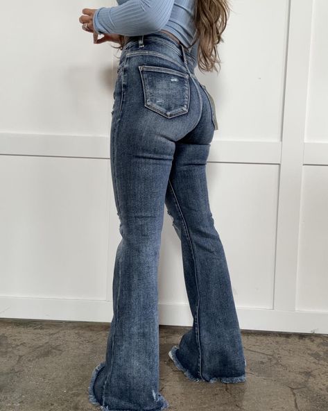 NEW Denim😱🤍😍 1. Fallon jeans 2. Erica flares Both of these flares are must have’s! #denim #denimflares #distressed #DistressedJeans #distressedjeans #Distressed #flarejeansoutfit Bootcut Jean Outfits, 7s Jeans, Etsy Outfits, Western Chic Fashion, Distressed Flare Jeans, Flare Jeans Outfit, Casual Country Outfits, Cowgirl Style Outfits, Cowgirl Jeans